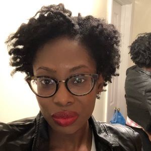 Meet your Posher, Janelle